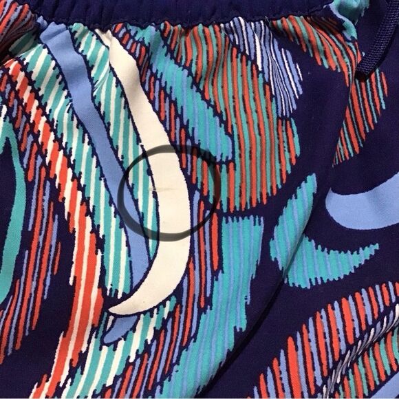 Columbia PFG Colorful Patterned Women's Fishing Shorts M - Picture 6 of 7